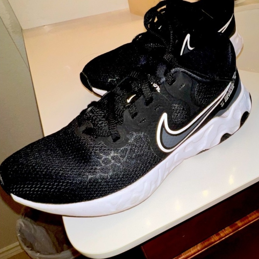 Nike Bundle - image 4